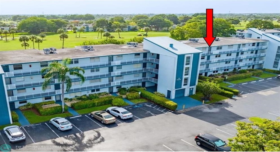 Unit 406 on TOP FLOOR - NO NEIGHBOR ABOVE