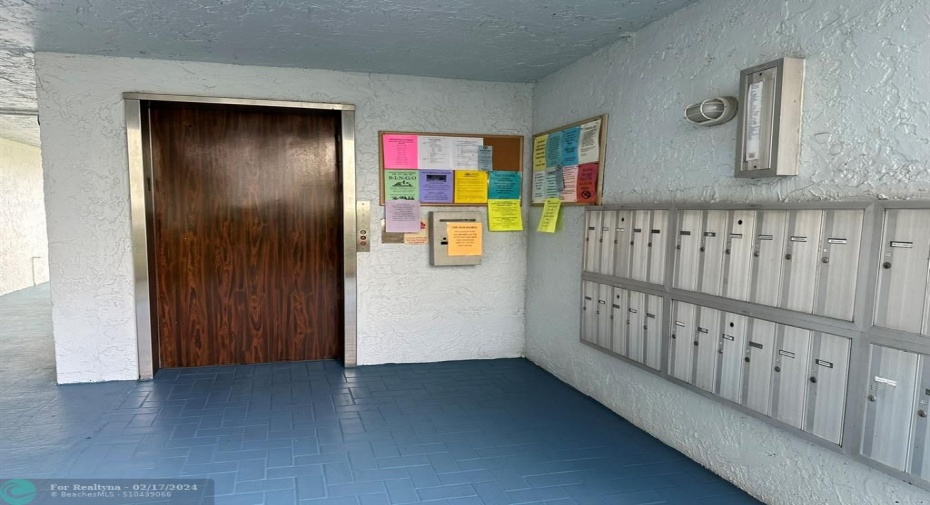 Showing elevator and Mailboxes