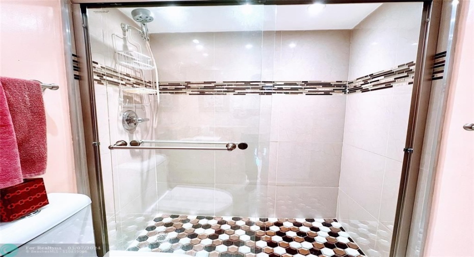 Primary En-suite Bathroom....
