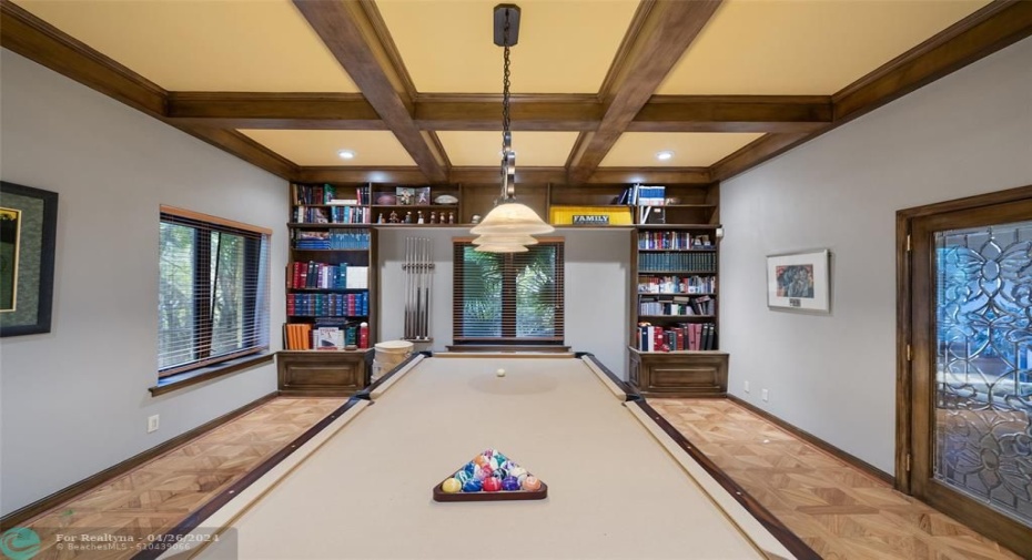 Game Table Rm