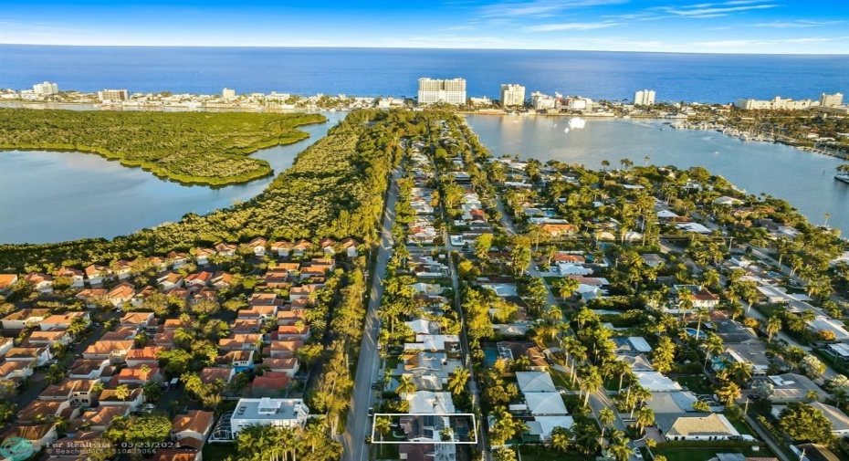 Everyone loves Hollywood and this location keeps you close to the beach, restaurants and intracoastal.