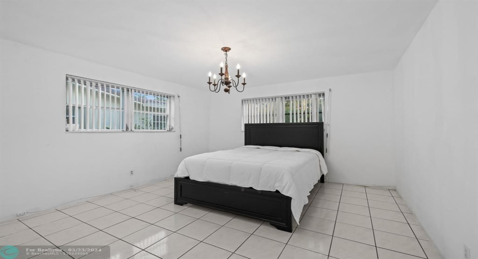 Front bedroom w/built in closets.