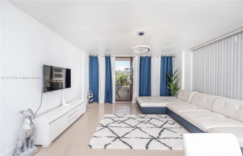 Living Room/w King Size Sofa Bed