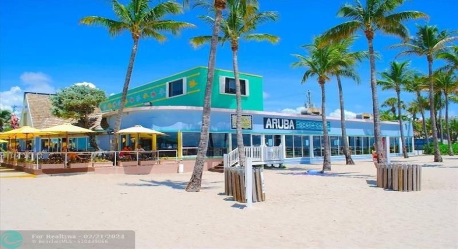 10 MINUTES TO LAUDERDALE BY THE SEA AND FORT LAUDERDALE ATTRACTIONS!
