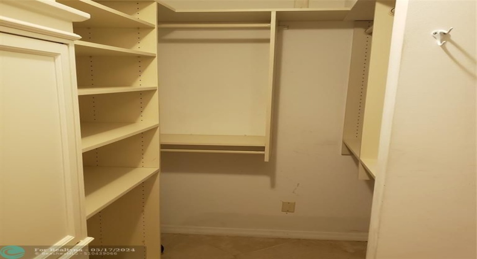 master custom closet