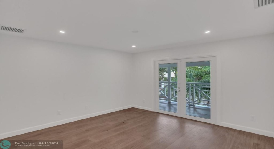 BEDROOM #2