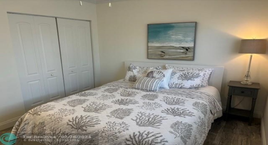 2nd bedroom