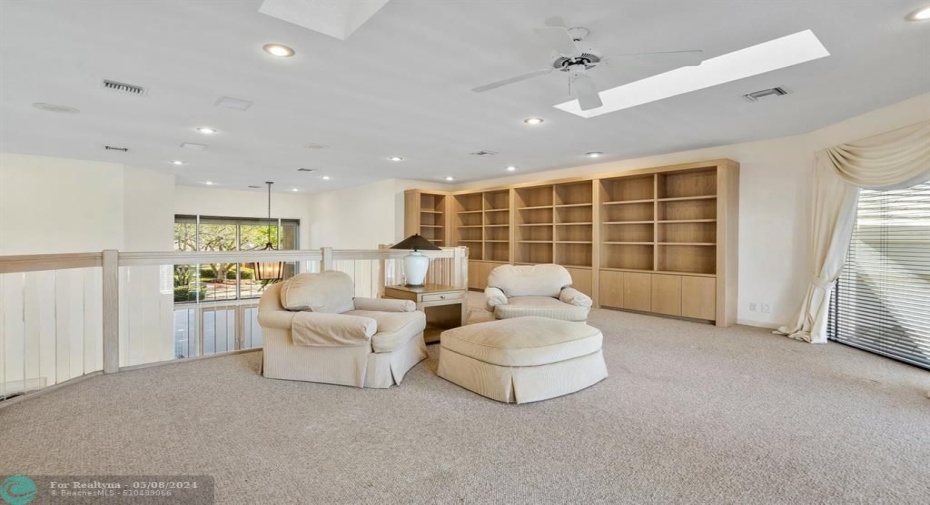Fabulous loft space to enjoy privacy! Can be used as a game room, play room, movie room, gym, office or den!