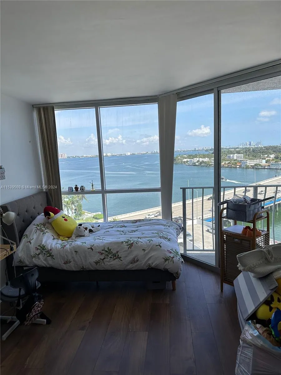 Guest bedroom view