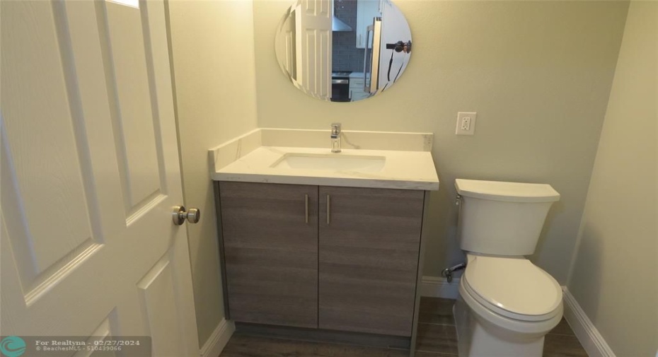 POWDER ROOM