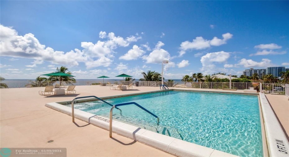 SOUTH POOL