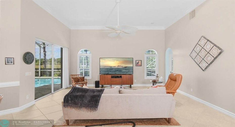 FAMILY ROOM
