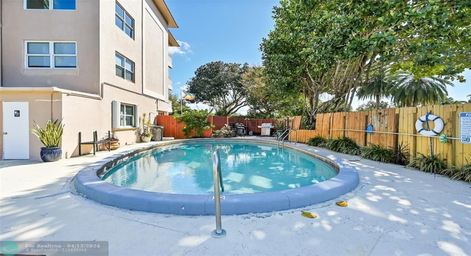 Pool