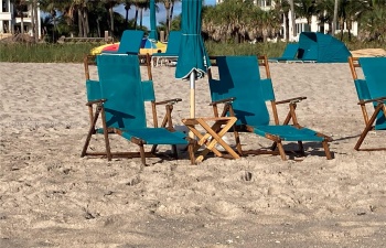 4 beach chairs from Oceanside -included