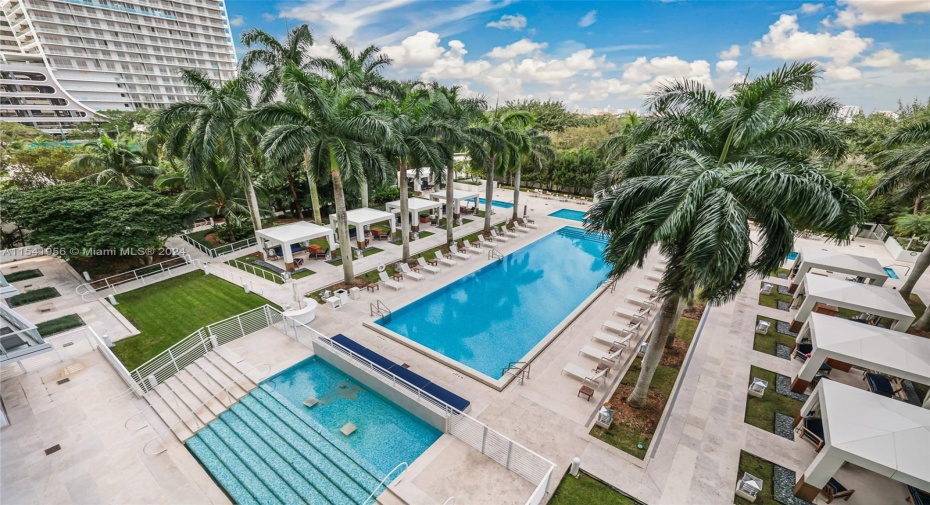 Luxury living at Coconut Grove's Grovenor House Condominium