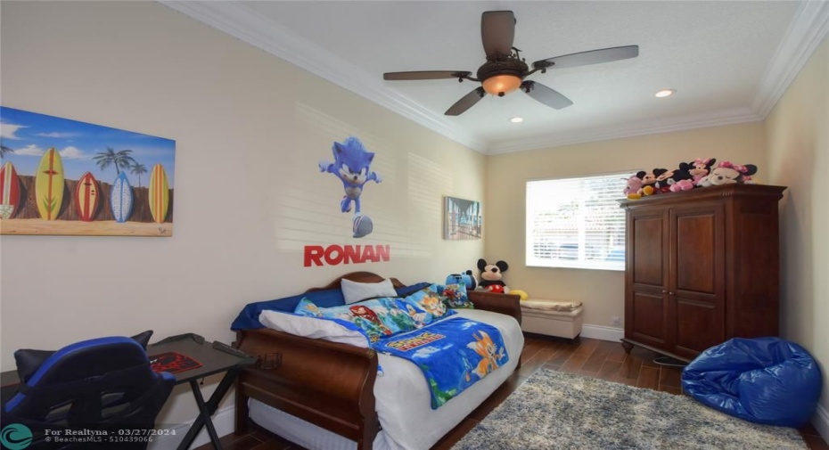 OVER-SIZED BEDROOM GROUND FLOOR
