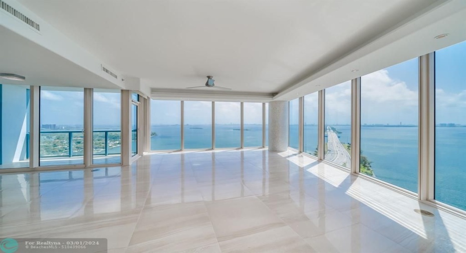Corner unit view
