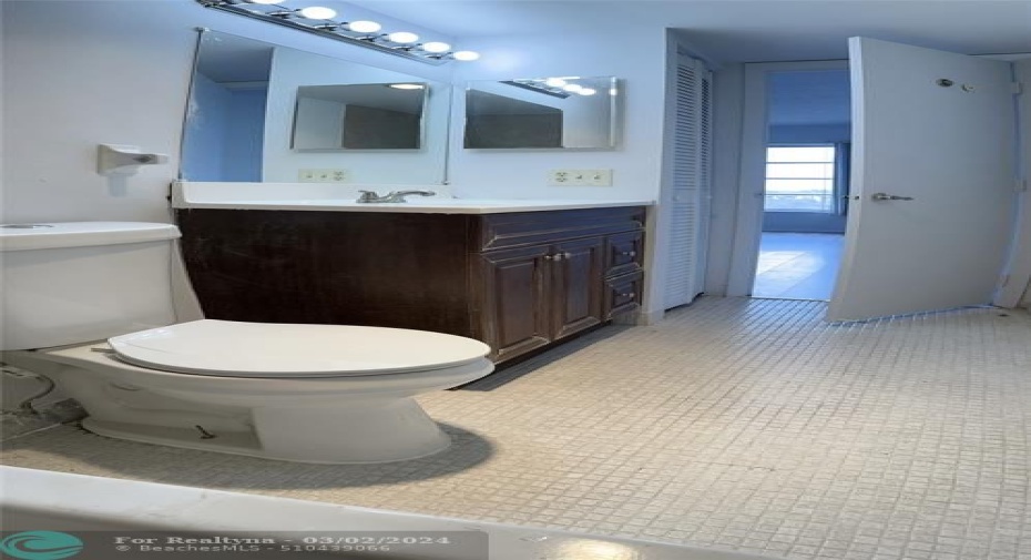 En-suite Bath