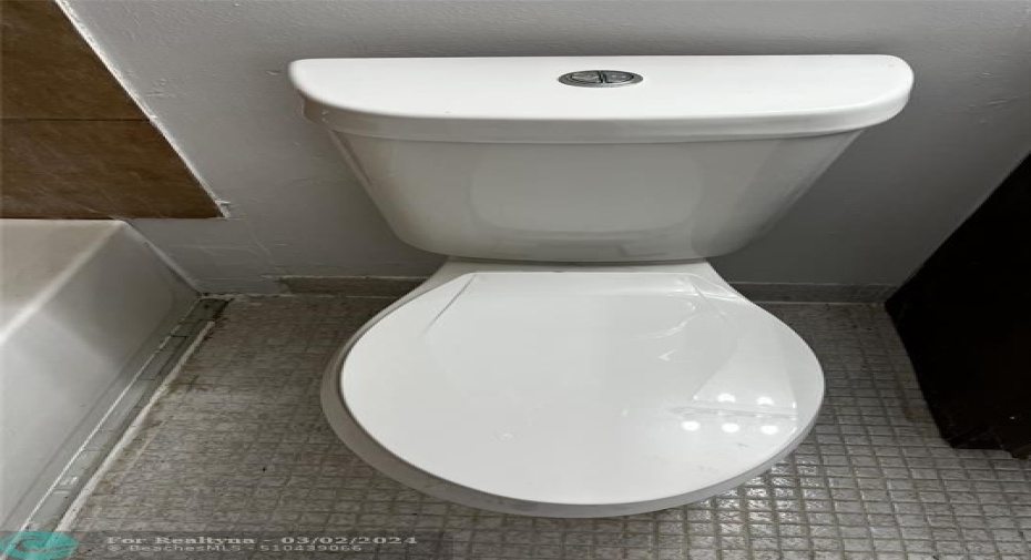 En-suite Bath