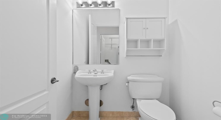 2nd Floor Guest 1/2 Bathroom