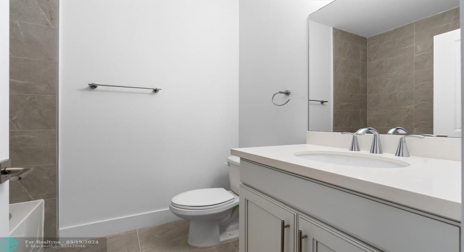 2nd bathroom