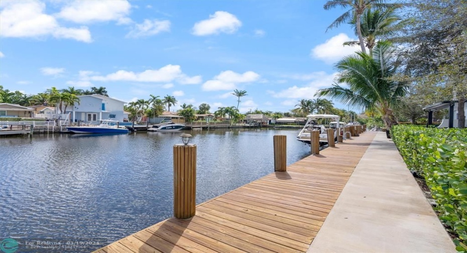 canal deeded boat slip