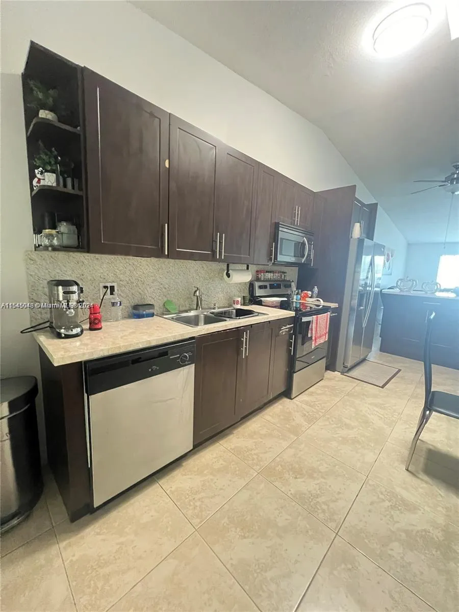Residential Lease For Rent