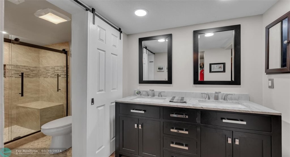 NEW double sing vanity