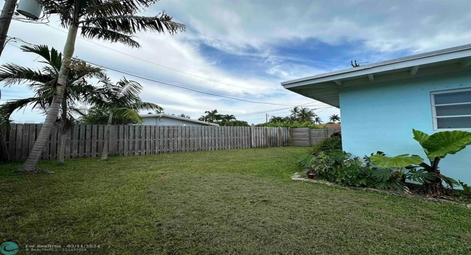 side yard