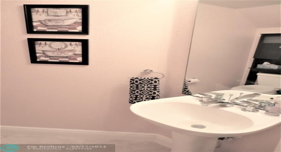 1st Floor 1/2 Bath