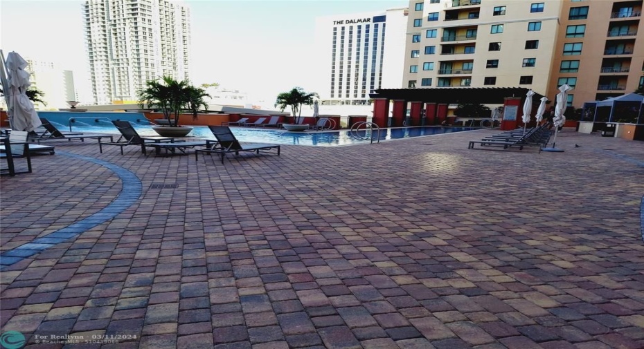 POOL