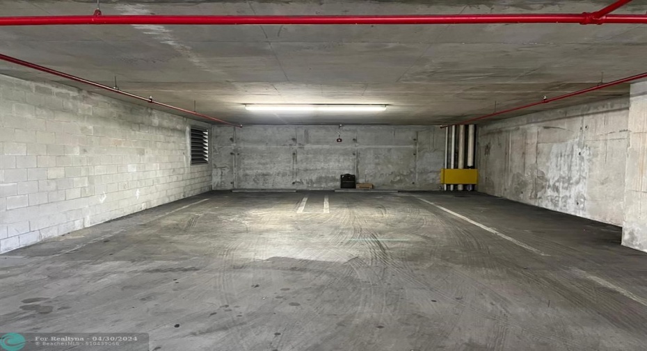 2 private parking spaces however it's stackable to allow 4 car parking spaces