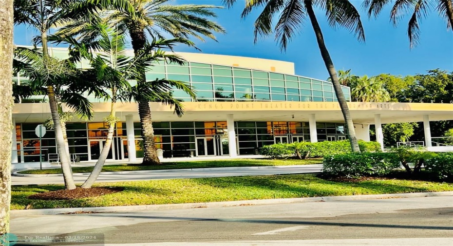 The 1000 seat theatre