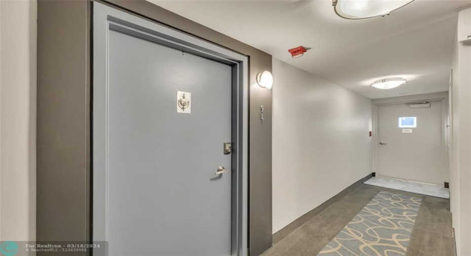 This Corner unit gives you immediate access to the Fire Escape
