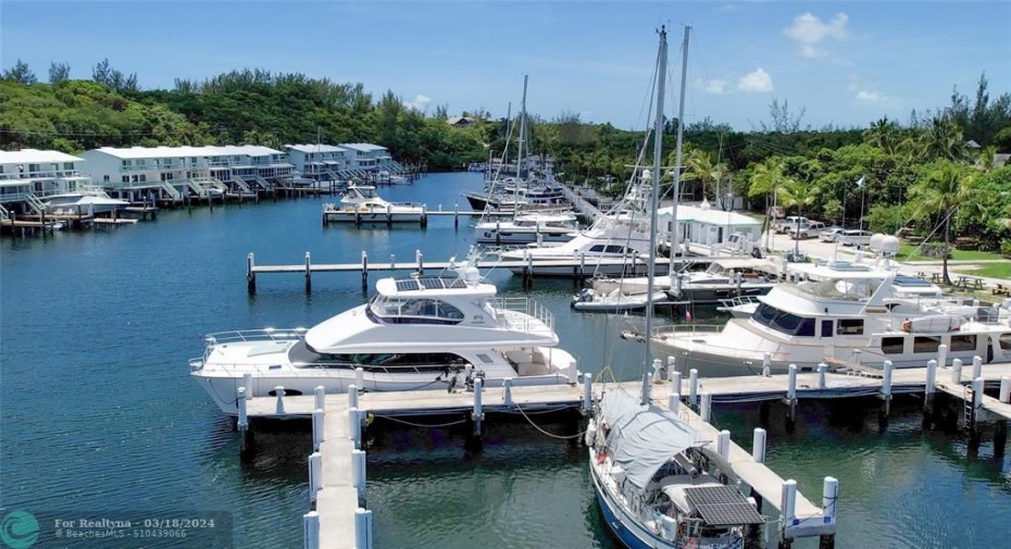 Great Harbour Cay Marina