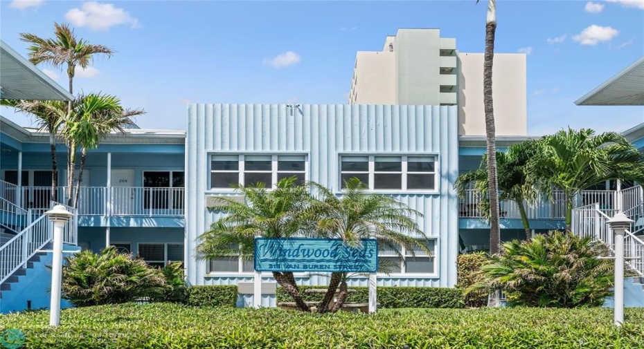 Small boutique condo at the beach