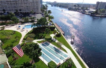 Condo/co-op/villa/townhouse For Sale