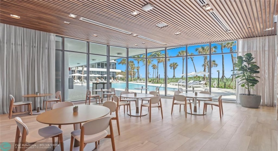 SNACK BAR/ LOBBY