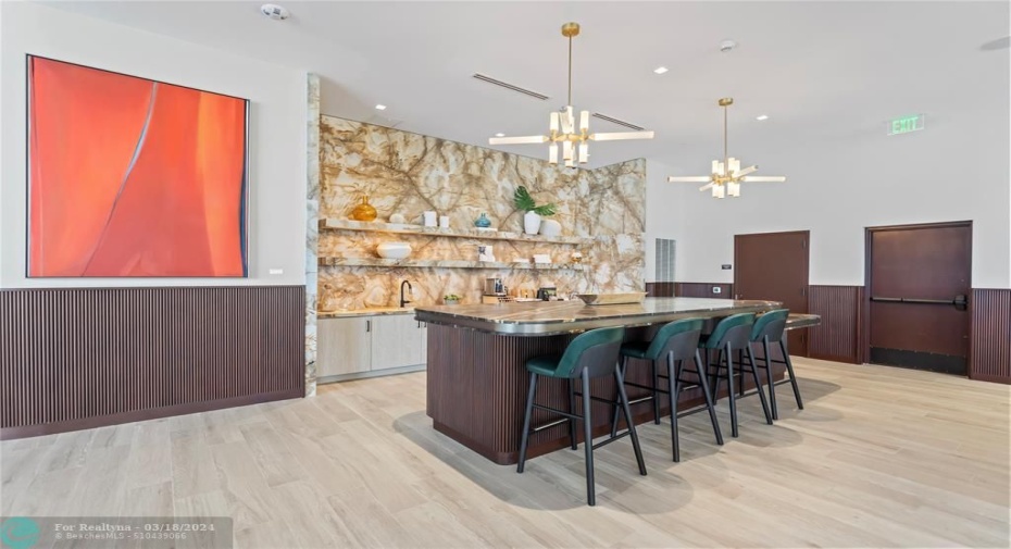 SNACK BAR/ CLUB ROOM