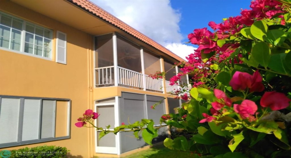 2nd floor Balcony