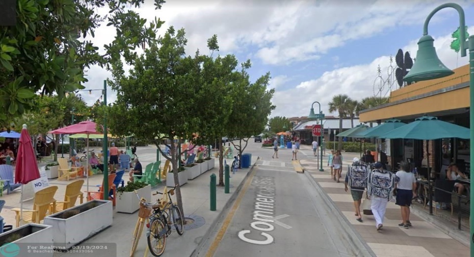 Lauderdale-by-the-Sea is a great place to hang out with restaurants, ice cream, shopping and live bands.