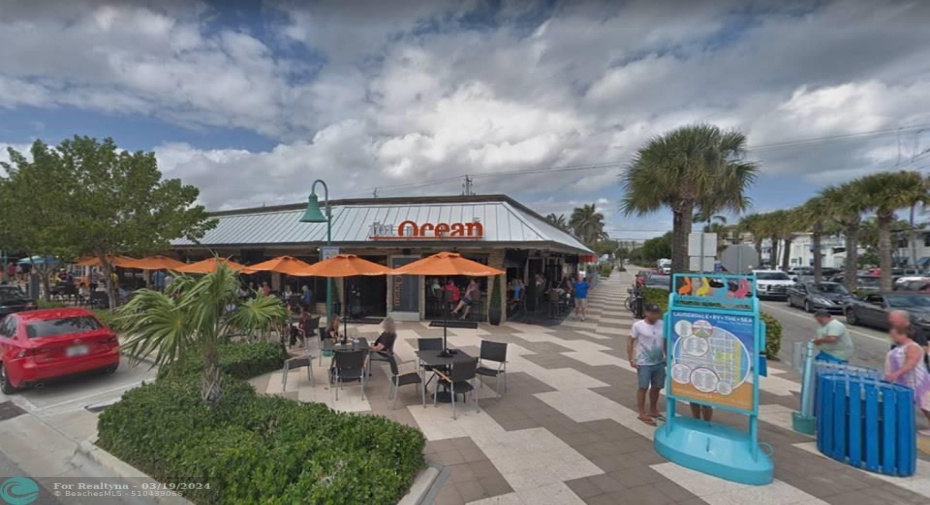 Lauderdale-by-the-Sea is a great place to hang out with restaurants, ice cream, shopping and live bands.