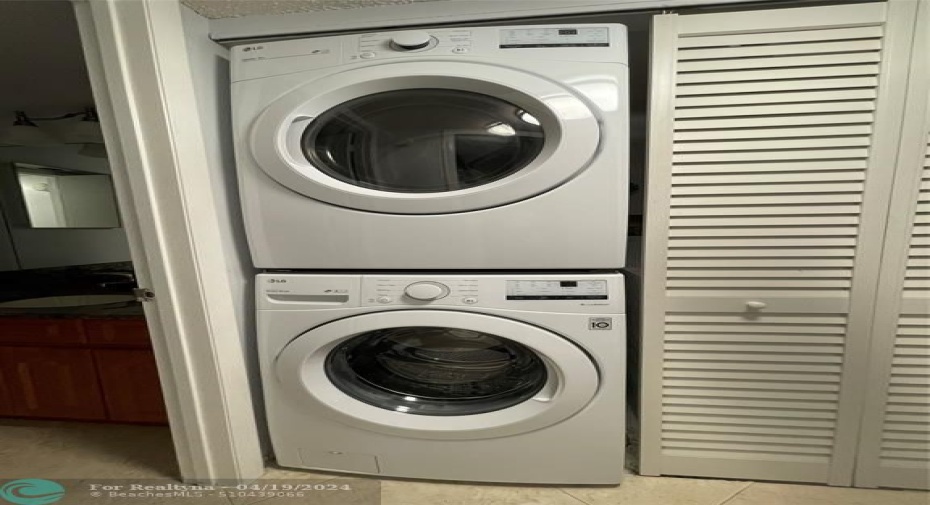 Wash & Dryer