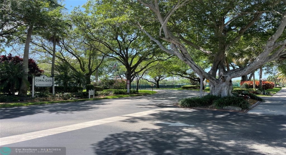 It feels like you live in the park.