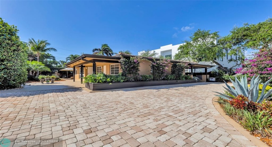 Exterior Photo