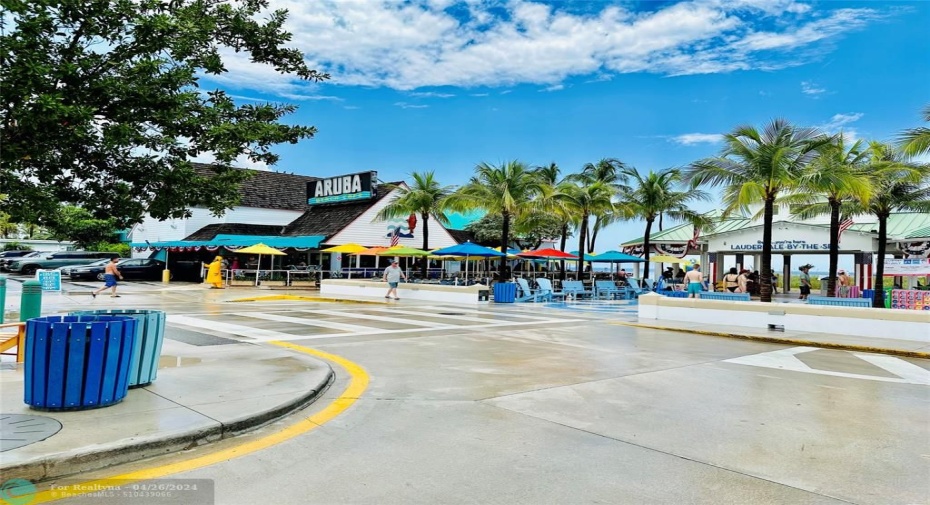 Lauderdale by the Sea at walking distance4