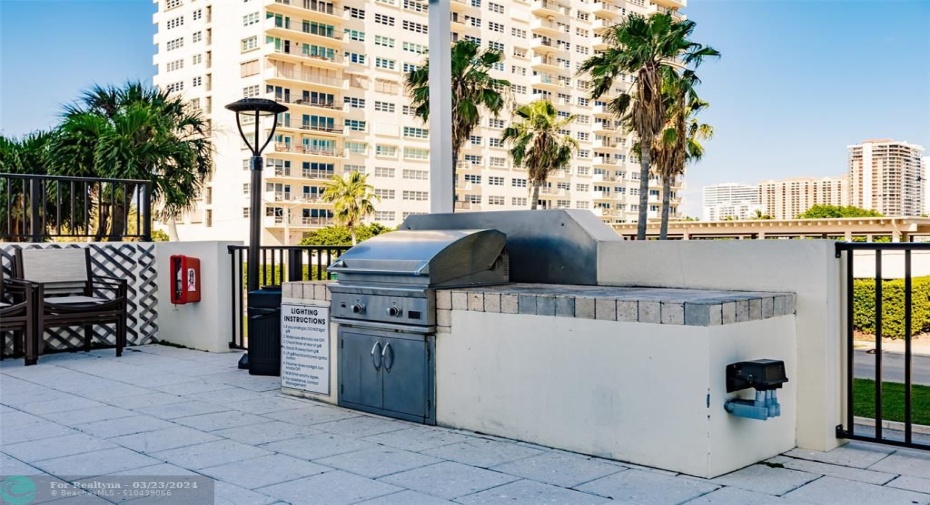 BBQ area at the pool