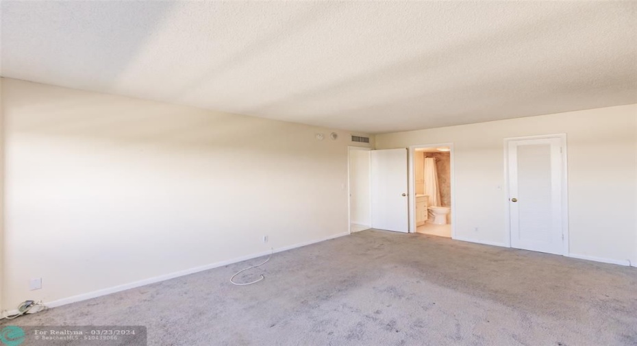 Primary suite