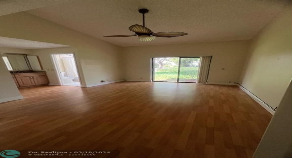 Master Bedroom 1st Floor