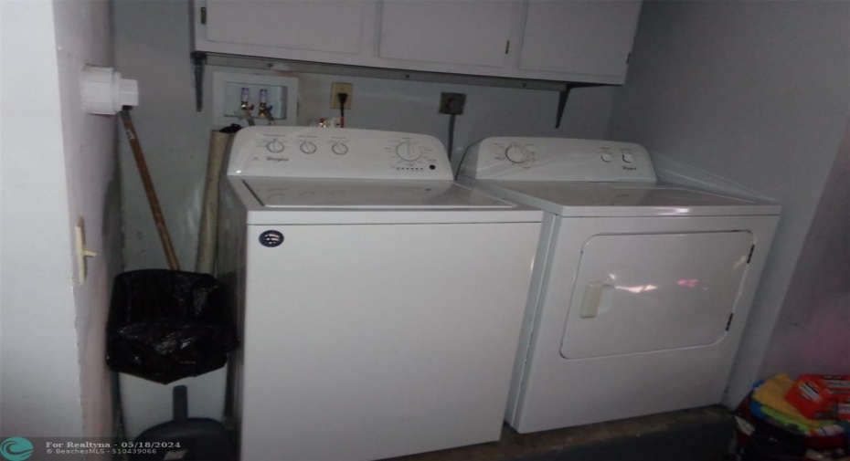 WASHER/DRYER IN GARAGE